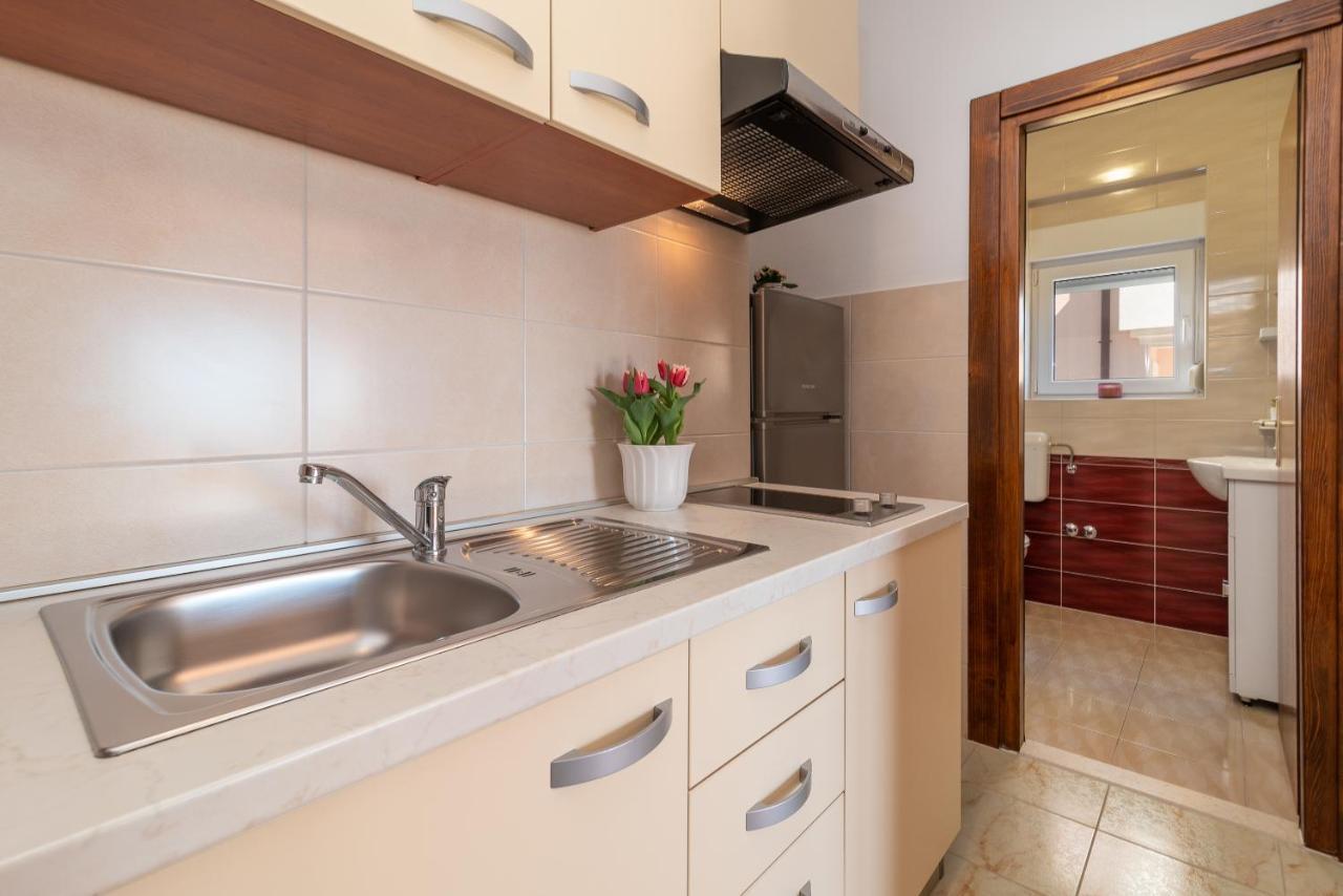 Bikaca 1 Apartment Trogir Exterior photo